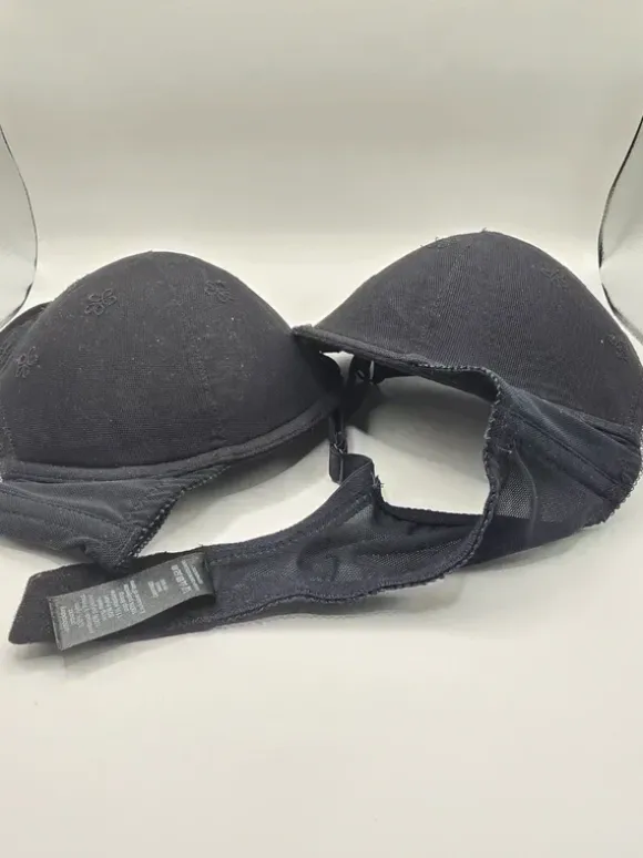 🔥 Zestaw ubrań – bluza XXL + biustonosze TANIO