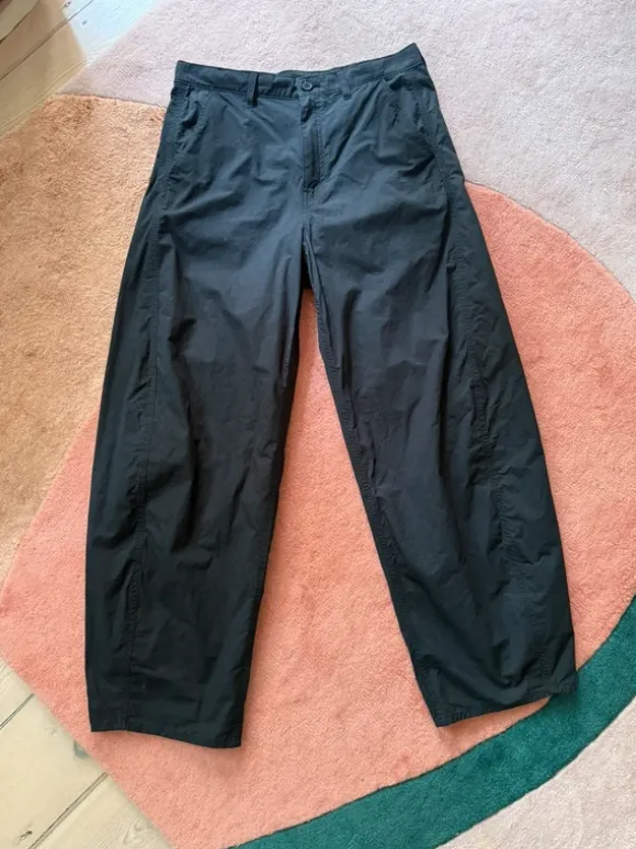 Arket Barrel leg trousers