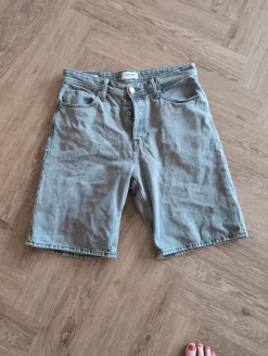 Baggy shorts