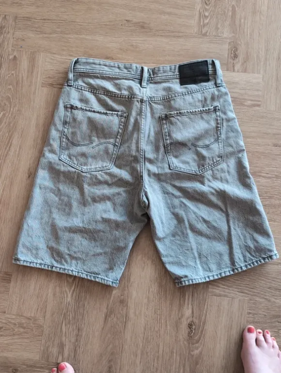 Baggy shorts