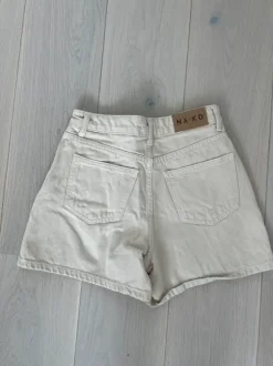 Beiga shorts