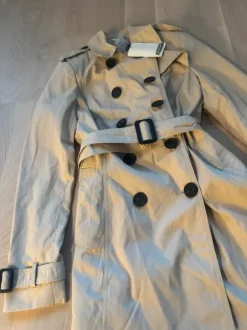 Beige kappa