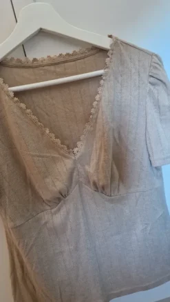 Beige topp