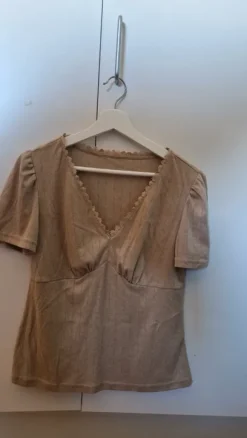 Beige topp