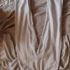 Beżowy komplet dresowy cropped hoodie + spodnie