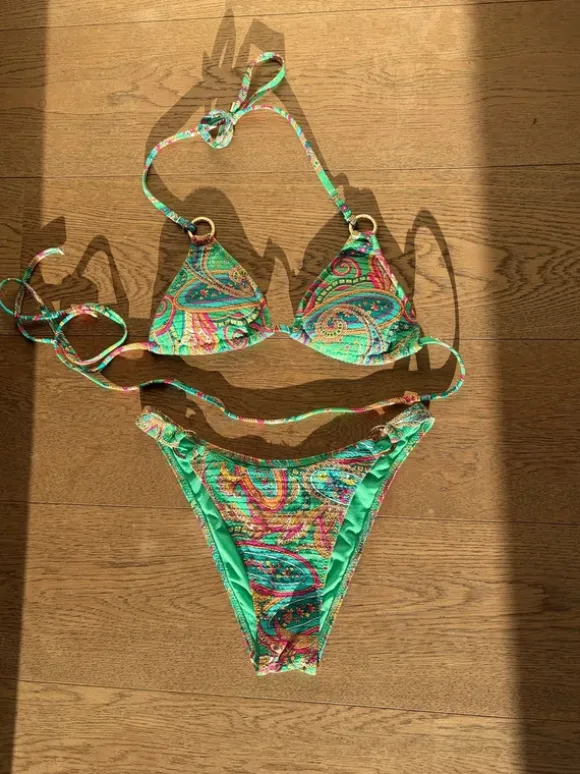 Bikini