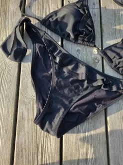 Bikini Panos