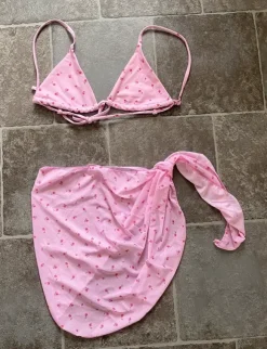 Bikinitopp + kjol