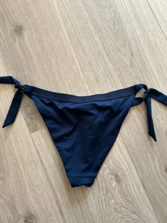 Bikinitrusse