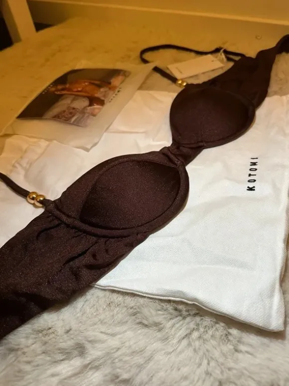 Bikiniöverdel från Kotomi