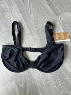 Bikiniöverdel NAKD