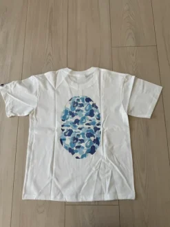 Blå bape t-shirt - Str Small