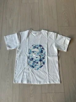 Blå bape t-shirt - Str Small