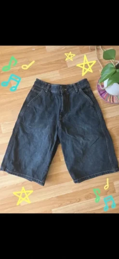 Black jorts