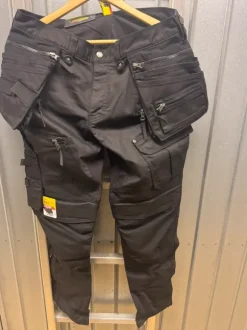 Blåkläder arbetsbyxa/Hantverksbyxa i stretch