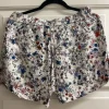 Blomstrede shorts