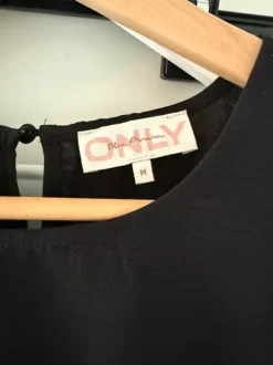 Blus från Only storlek medium jättefint skick