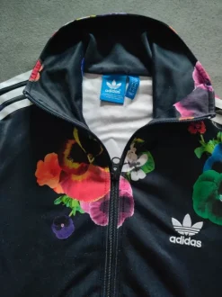 Bluza adidas kwiaty bratki S wiosna lato hit sezonu