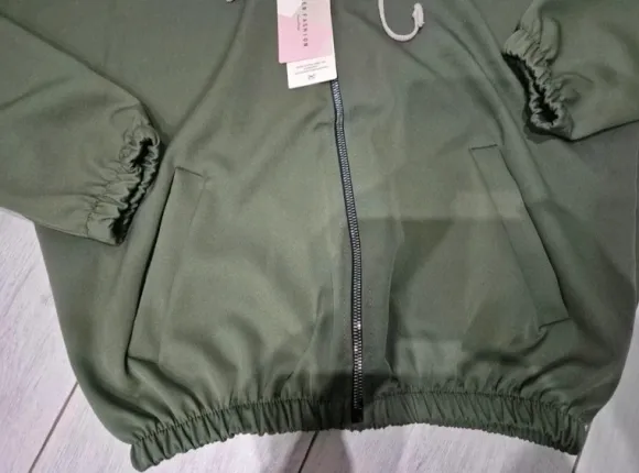 Bluza/bomberka damska zielona/khaki rozsuwana, z kapturem, rozmiar uniwersalny