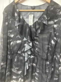 Bluzka z siateczki z nadrukiem River Island