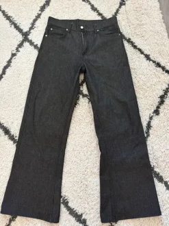 Bootcut jeans - Black Raw Denim från Enrage