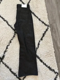 Bootcut jeans - Black Raw Denim från Enrage
