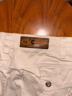 Broderade beige cargobyxor
