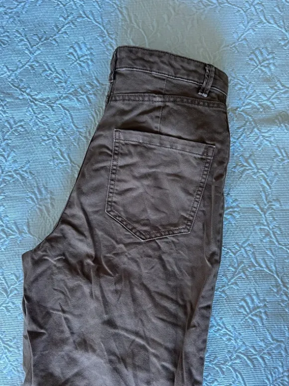 Brune jeans