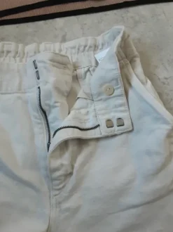 Bukser og strikbluse sæt. Str. S. Pris. 35.00kr.