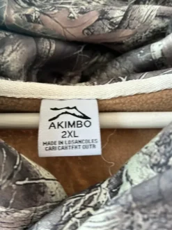 Camo hoodie Akimbo