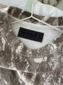 Camo sweatshirt