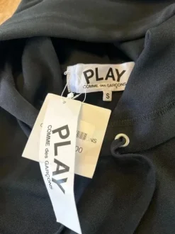 Comme des garcons Play