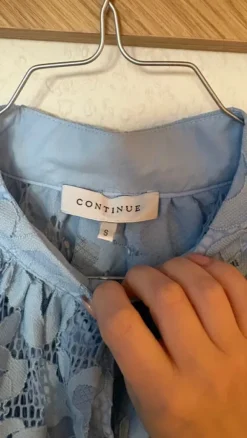 Continue bluse