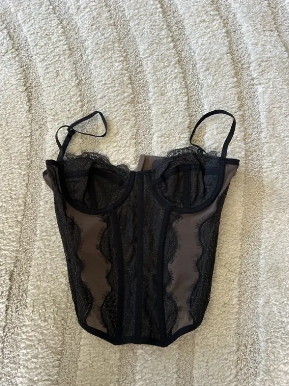 Corset från urban outfitters