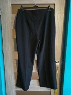 Czarne eleganckie spodnie damskie