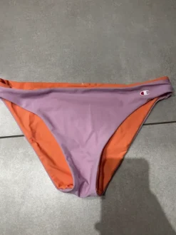 Dół bikini champion