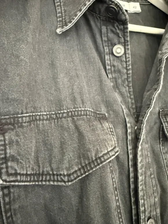 Denimskjorta Carin Wester storlek 42.
