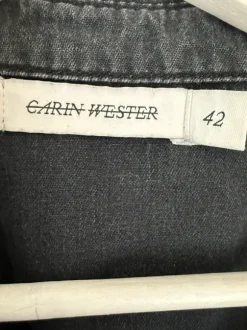 Denimskjorta Carin Wester storlek 42.