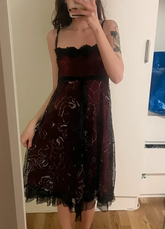 Dress with pretty details
