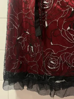 Dress with pretty details