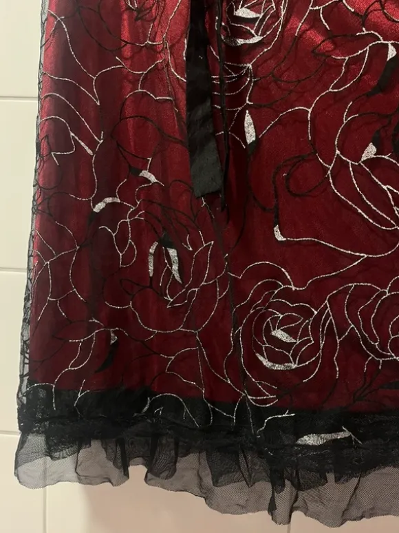 Dress with pretty details