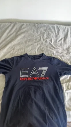 Ea7 t shirt