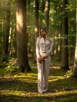Elegancki 2 czesciowy garnitur komunia chrzest