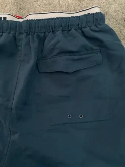 Ellesse badshorts med loggaresår i midjan