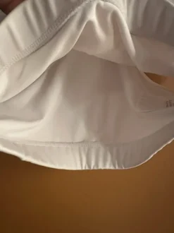 Ellesse top
