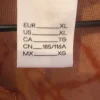 En fleecetröja i brunt orange väldigt fin