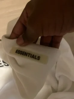 Essential hoodie