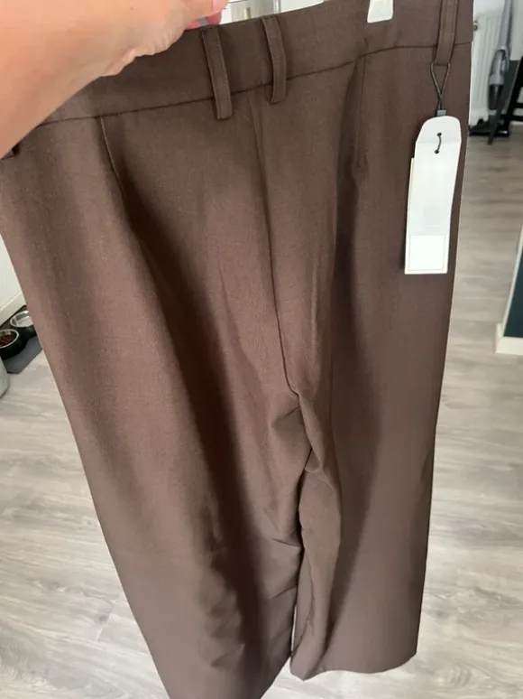 Fede Essiall Structure Pants fra Neo Noir