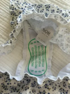 Fin ny blommig bikini