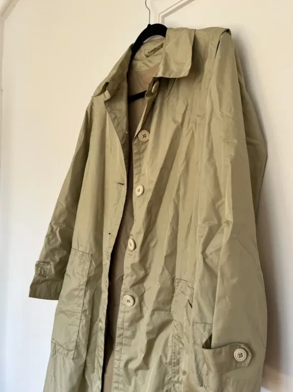 Fin trenchcoat jacket size M